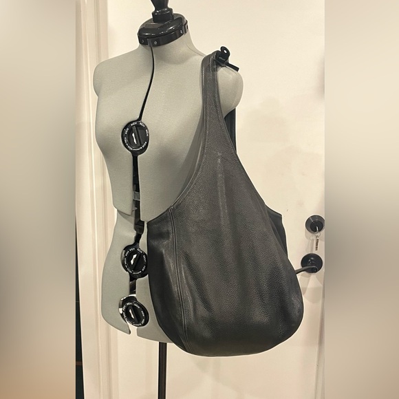 Clare V Bando pebbled leather shoulder tote, single strap, black, EUC - Picture 9 of 16